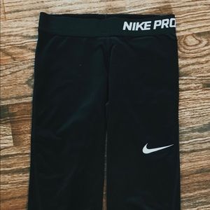 black nike leggings